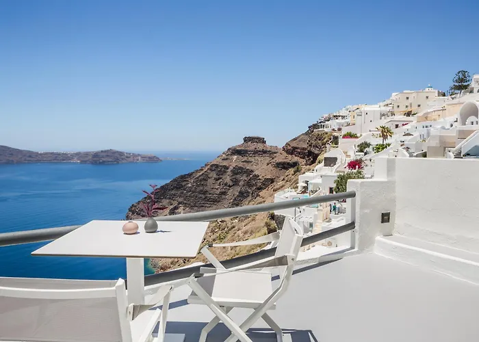 Sun Rocks Boutique Hotel 3* Фиростефани