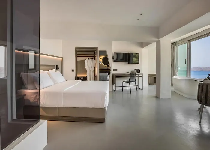 Отель Sun Rocks Boutique Hotel Фиростефани