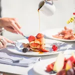 Sun Rocks Boutique Hotel