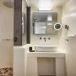 Sun Rocks Boutique Hotel ホテル