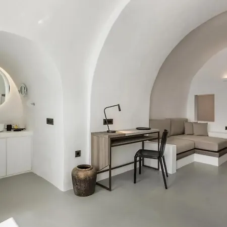 Sun Rocks Boutique Hotel 3*