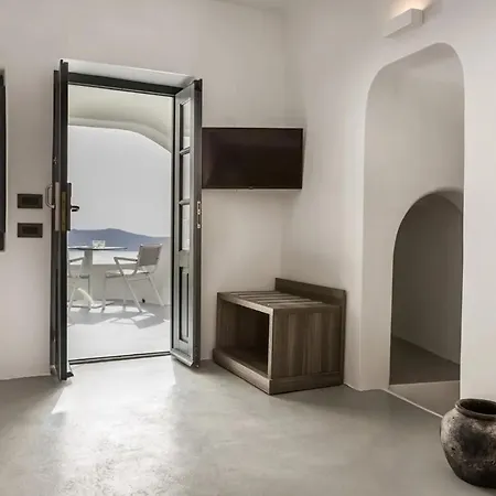 Sun Rocks Boutique Hotel 3*