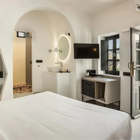 Sun Rocks Luxury Hotel 3*