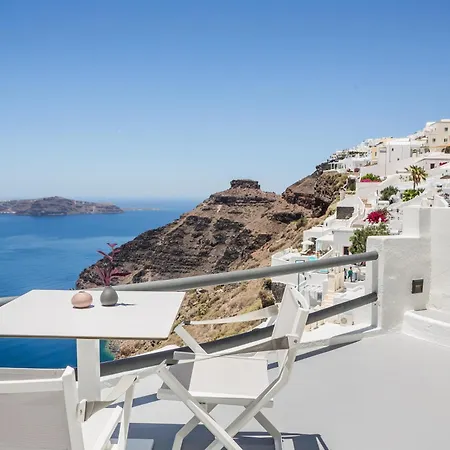 Sun Rocks Luxury 3* Φηροστεφάνι