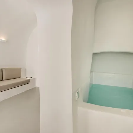 Sun Rocks Luxury 3* Φηροστεφάνι